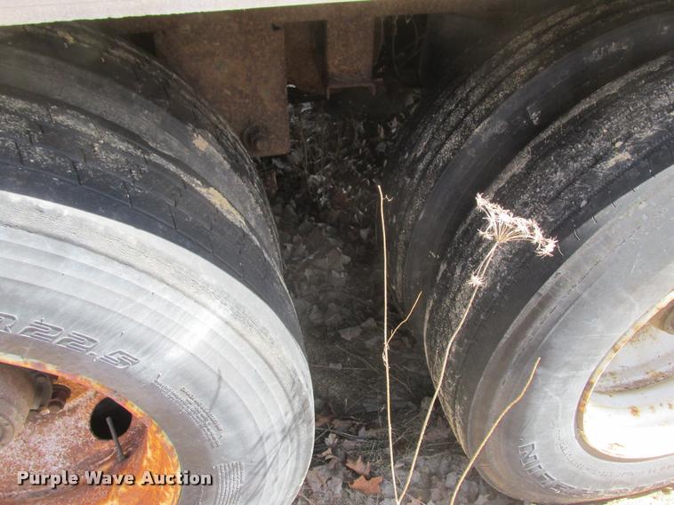 image for item K6154 1999 Wabash dry van trailer