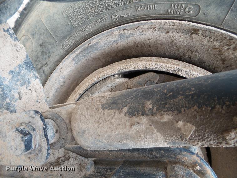 image for item L1540 2005 Freightliner Columbia semi truck