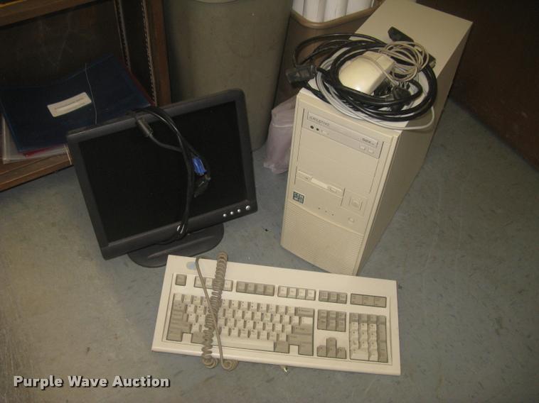 image for item BP9501 Gerber Select 15 vinyl cutter