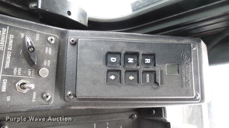 image for item DA7755 2002 Gillig G20B096N4 transit bus