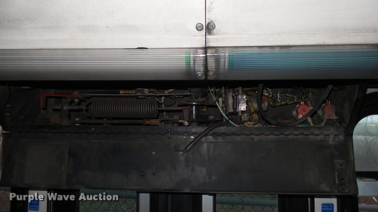 image for item DA7755 2002 Gillig G20B096N4 transit bus