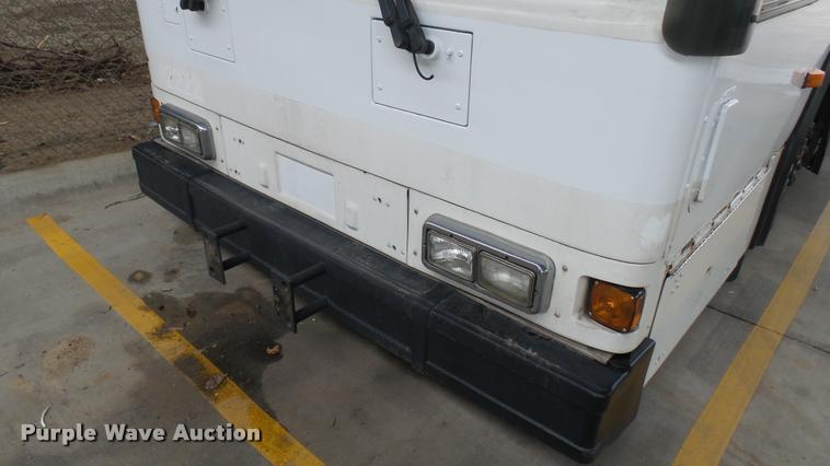 image for item DA7755 2002 Gillig G20B096N4 transit bus