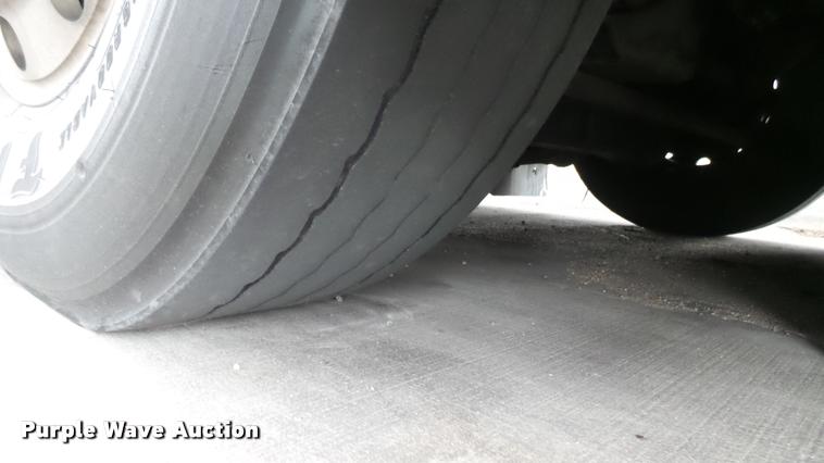 image for item DA7755 2002 Gillig G20B096N4 transit bus