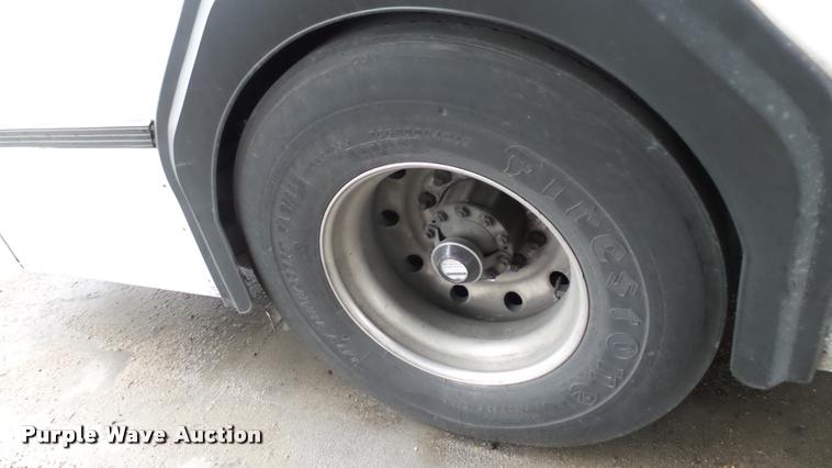 image for item DA7755 2002 Gillig G20B096N4 transit bus