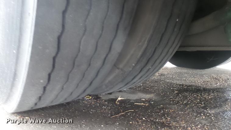 image for item DA7755 2002 Gillig G20B096N4 transit bus