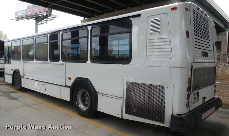 image for item DA7756 2002 Gillig G20B096N4 transit bus