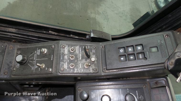 image for item DA7756 2002 Gillig G20B096N4 transit bus