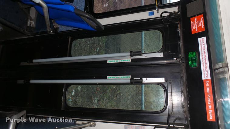 image for item DA7756 2002 Gillig G20B096N4 transit bus