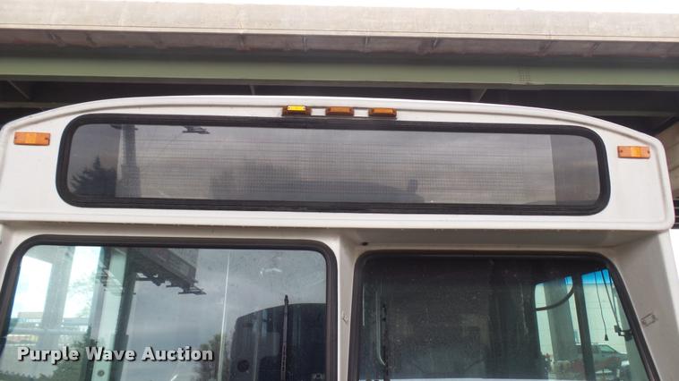 image for item DA7756 2002 Gillig G20B096N4 transit bus