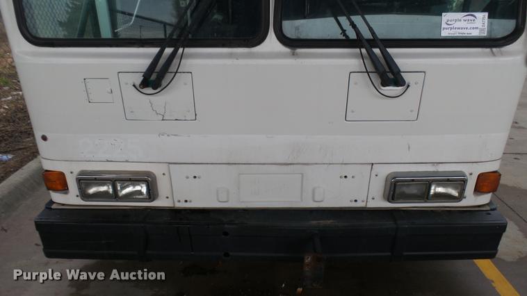 image for item DA7756 2002 Gillig G20B096N4 transit bus