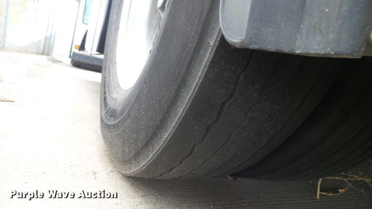 image for item DA7756 2002 Gillig G20B096N4 transit bus