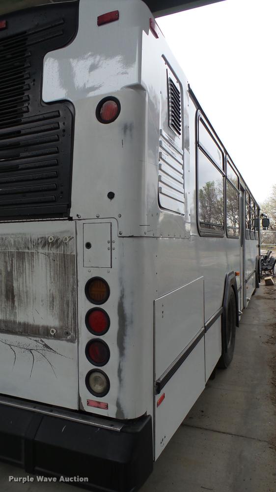 image for item DA7757 2002 Gillig G20B096N4 transit bus