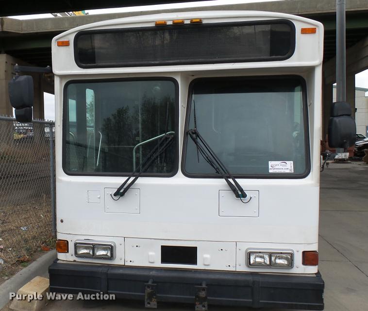 image for item DA7757 2002 Gillig G20B096N4 transit bus
