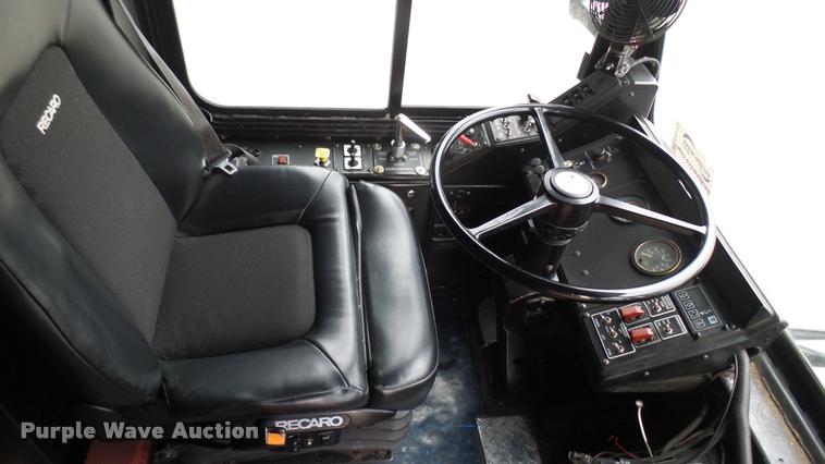 image for item DA7757 2002 Gillig G20B096N4 transit bus