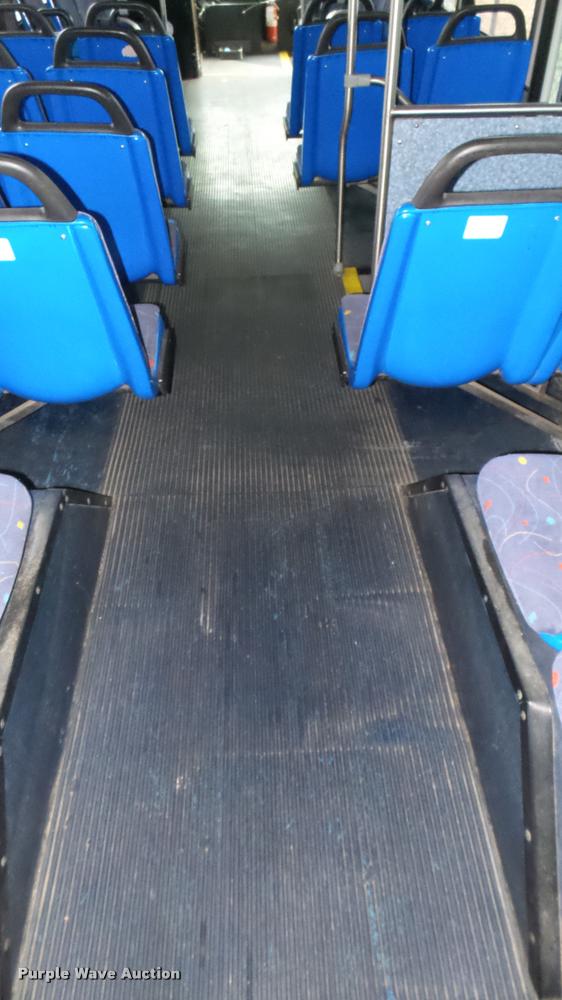 image for item DA7757 2002 Gillig G20B096N4 transit bus