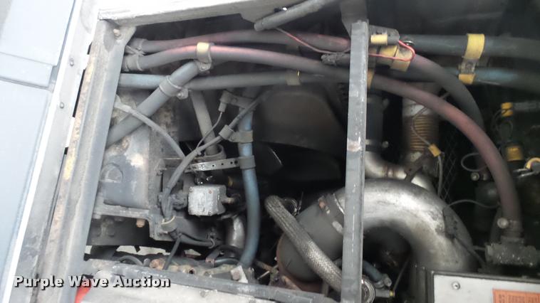 image for item DA7757 2002 Gillig G20B096N4 transit bus