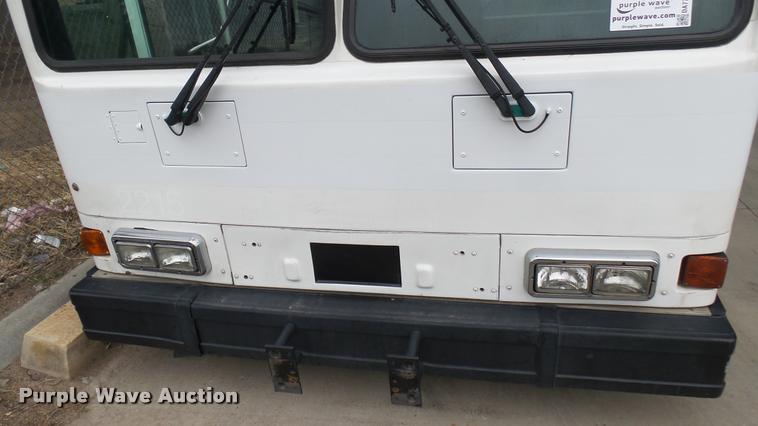 image for item DA7757 2002 Gillig G20B096N4 transit bus