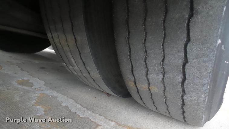 image for item DA7757 2002 Gillig G20B096N4 transit bus