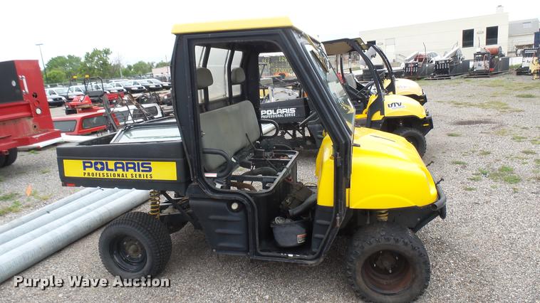 image for item DQ9215 2002 Polaris utility vehicle