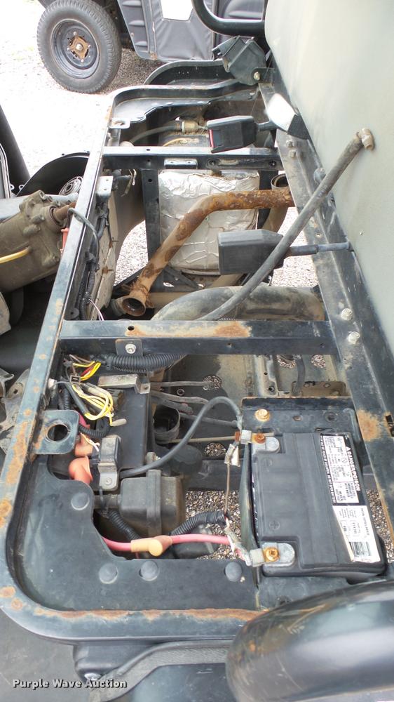 image for item DQ9215 2002 Polaris utility vehicle