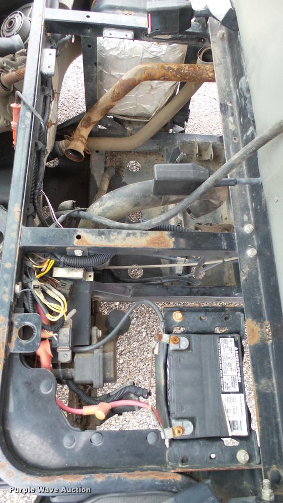 image for item DQ9215 2002 Polaris utility vehicle