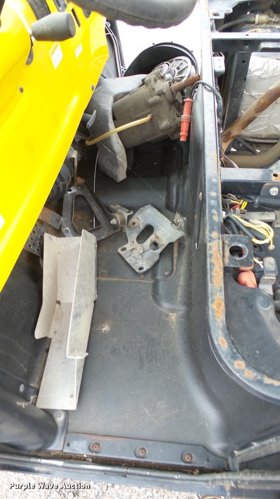 image for item DQ9215 2002 Polaris utility vehicle