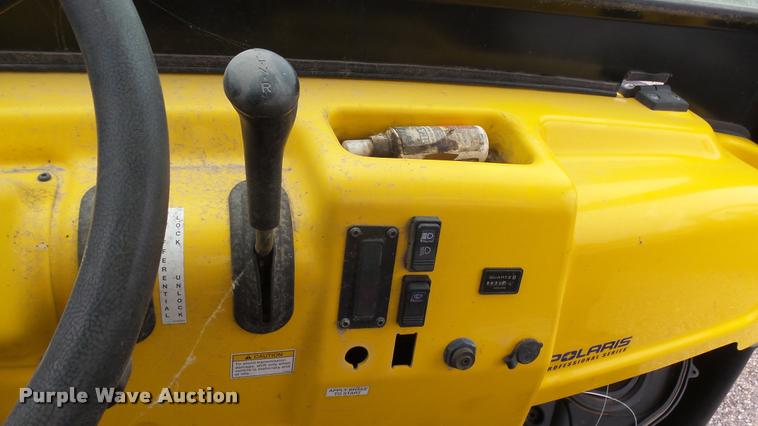image for item DQ9215 2002 Polaris utility vehicle