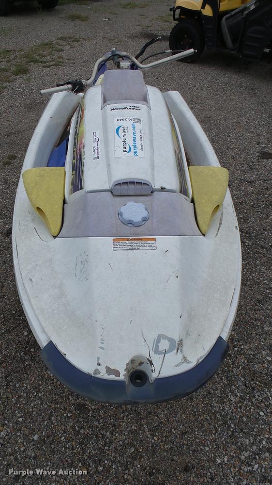 image for item DQ9218 1996 Yamaha Wave Raider personal watercraft