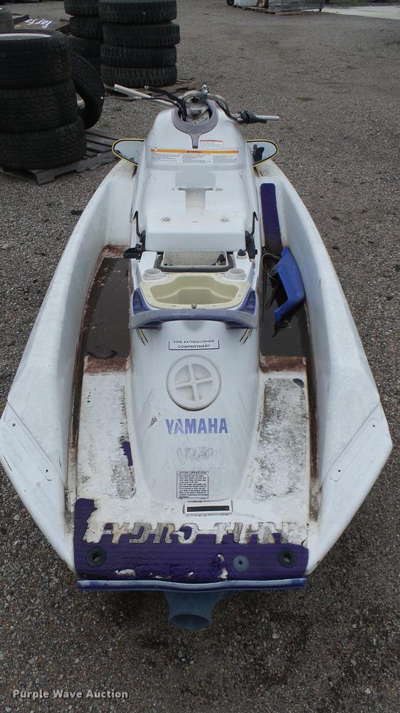 image for item DQ9218 1996 Yamaha Wave Raider personal watercraft
