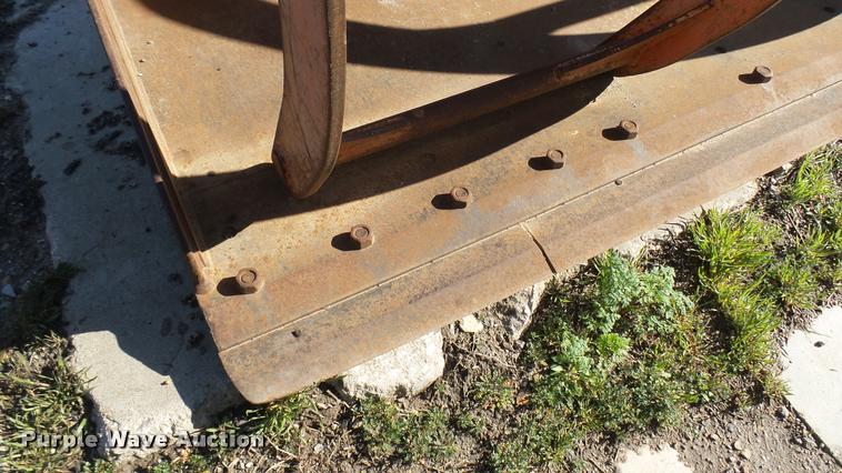 image for item DS9086 JRB Mega 300-5 grapple bucket