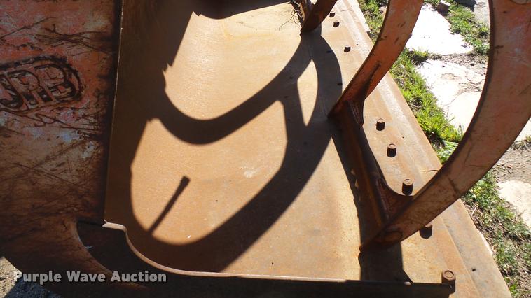 image for item DS9086 JRB Mega 300-5 grapple bucket
