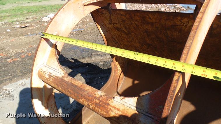 image for item DS9086 JRB Mega 300-5 grapple bucket