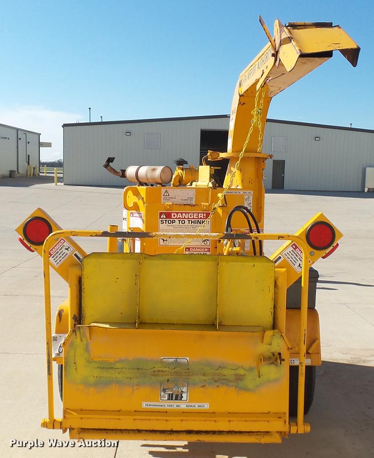 image for item DS9093 1996 Brush Bandit 150XP wood chipper