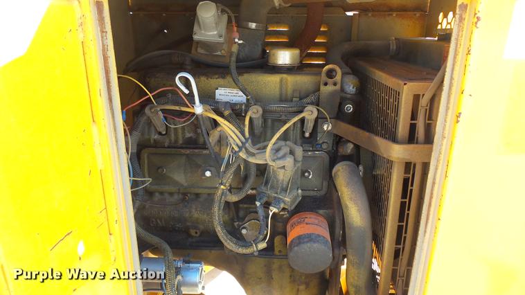 image for item DS9093 1996 Brush Bandit 150XP wood chipper