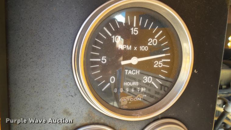 image for item DS9093 1996 Brush Bandit 150XP wood chipper