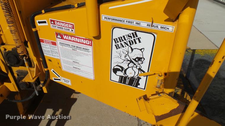 image for item DS9093 1996 Brush Bandit 150XP wood chipper