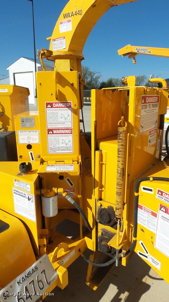 image for item DS9093 1996 Brush Bandit 150XP wood chipper