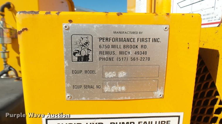 image for item DS9093 1996 Brush Bandit 150XP wood chipper