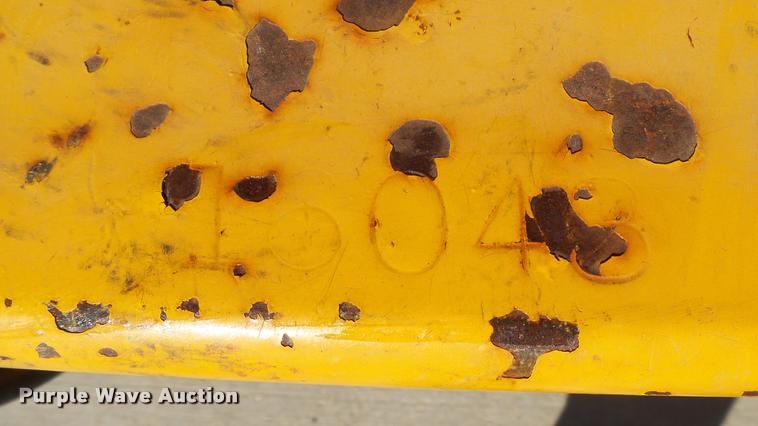 image for item DS9093 1996 Brush Bandit 150XP wood chipper