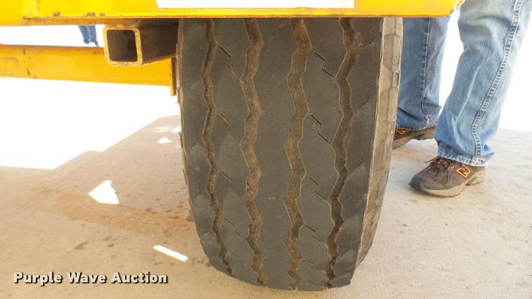 image for item DS9093 1996 Brush Bandit 150XP wood chipper