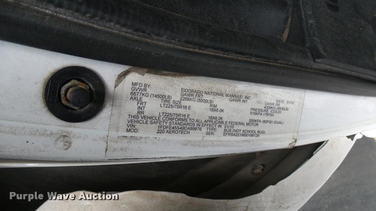 image for item L2389 2009 Ford E450 Super Duty shuttle bus