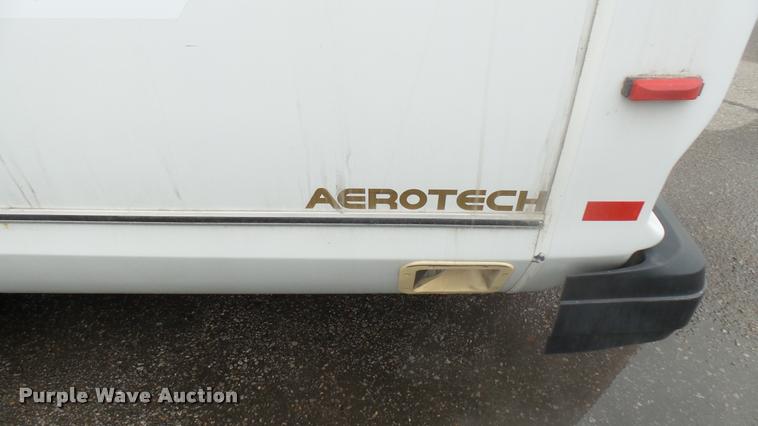 image for item L2389 2009 Ford E450 Super Duty shuttle bus