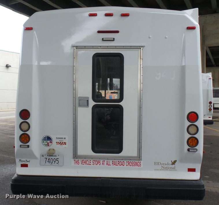 image for item L2390 2010 Ford E450 Super Duty shuttle bus