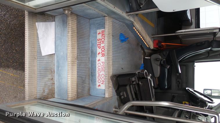 image for item L2390 2010 Ford E450 Super Duty shuttle bus