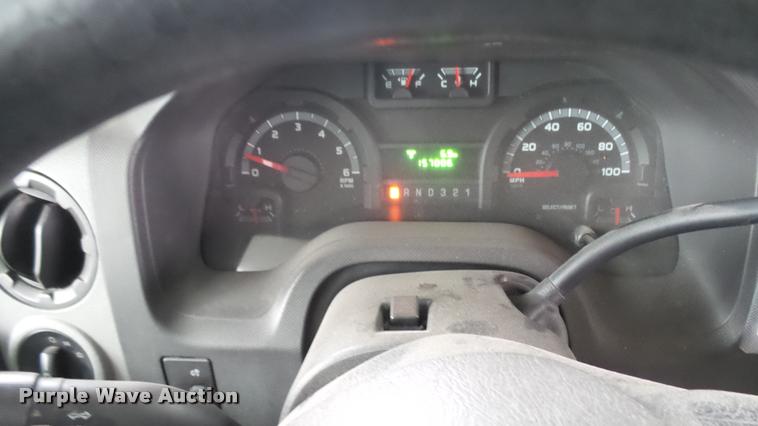 image for item L2390 2010 Ford E450 Super Duty shuttle bus