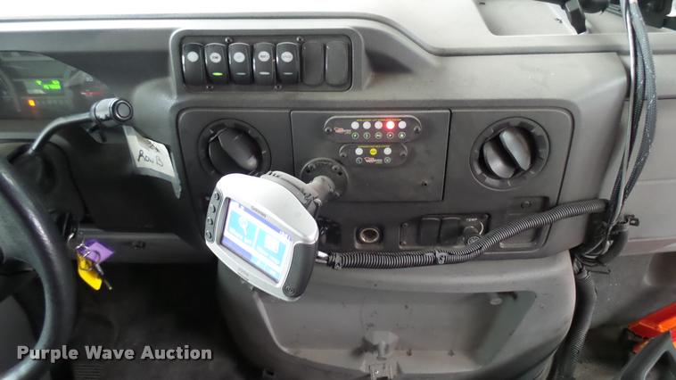image for item L2390 2010 Ford E450 Super Duty shuttle bus
