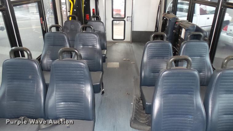 image for item L2390 2010 Ford E450 Super Duty shuttle bus