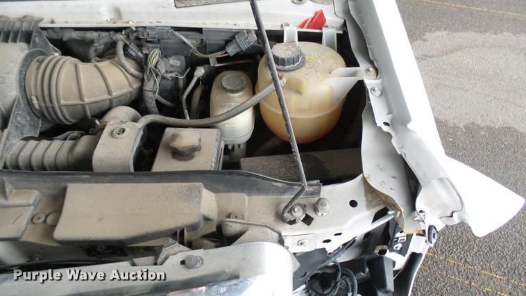 image for item L2390 2010 Ford E450 Super Duty shuttle bus