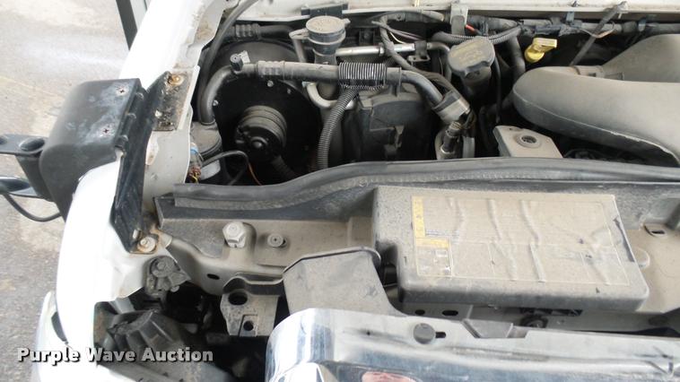 image for item L2390 2010 Ford E450 Super Duty shuttle bus