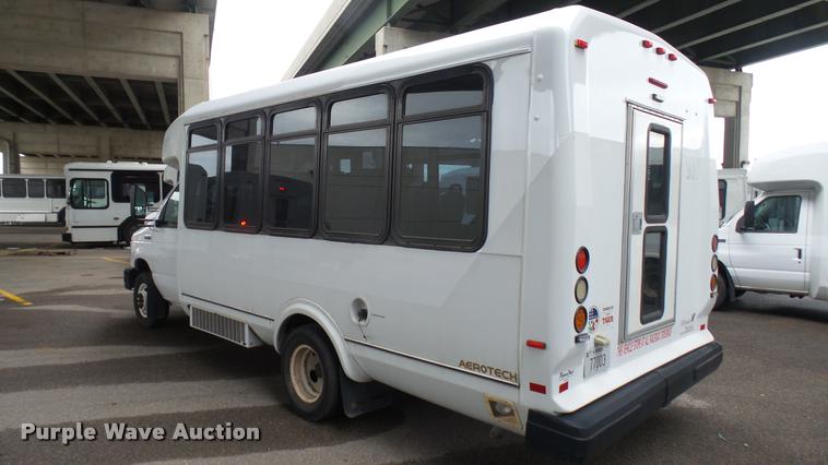 image for item L2392 2009 Ford E450 Super Duty shuttle bus